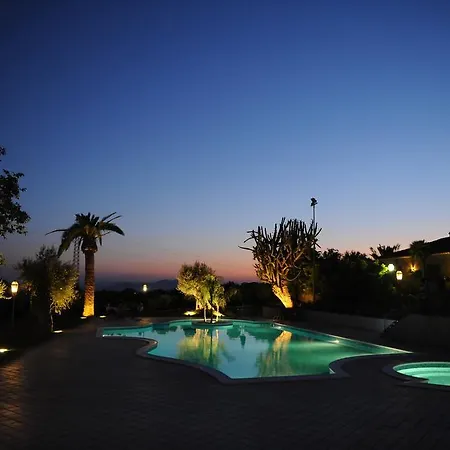 Il Casale Dell'etna Alloggio per agriturismo Paterno (Sicily)